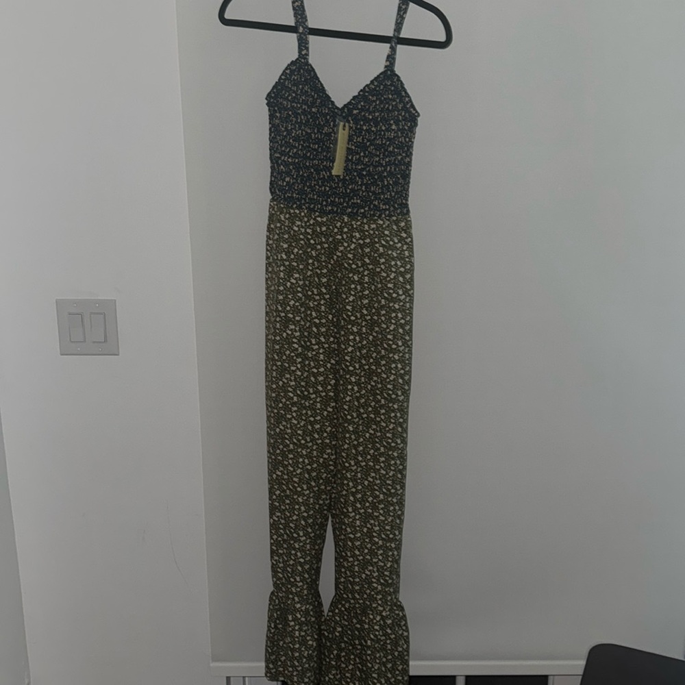B.O.G Collective Green and Blue floral Women’s romper size small